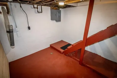 1309 Grandview Avenue Waterloo IA 50703