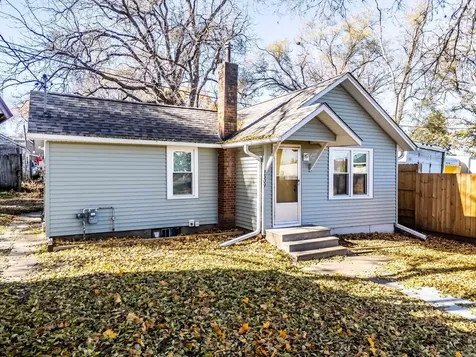 1309 Grandview Avenue Waterloo IA 50703