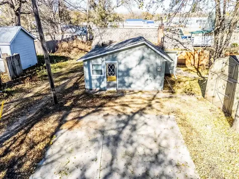 1309 Grandview Avenue Waterloo IA 50703