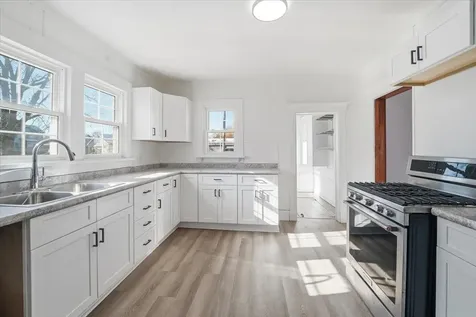 602 E Maple Street Hubbard IA 50122