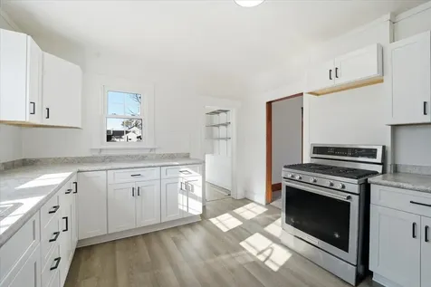 602 E Maple Street Hubbard IA 50122