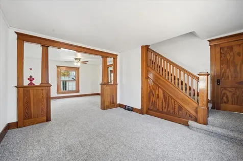 602 E Maple Street Hubbard IA 50122