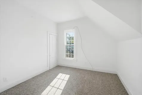 602 E Maple Street Hubbard IA 50122