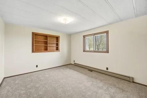 10554 N Avenue Maynard IA 50655
