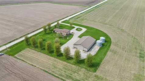 10554 N Avenue Maynard IA 50655