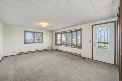 10554 N Avenue Maynard IA 50655