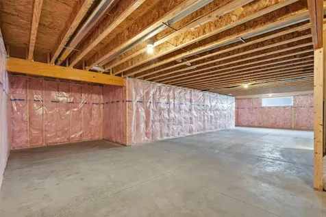 5768 Wall Street Waterloo IA 50701