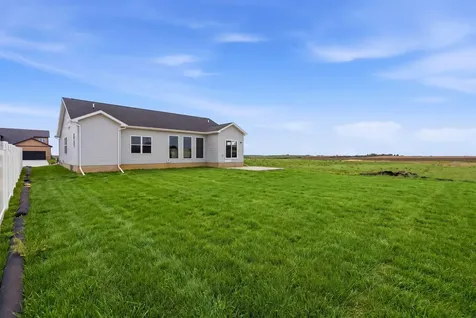 5768 Wall Street Waterloo IA 50701
