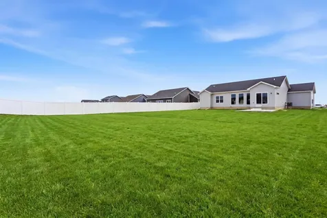 5768 Wall Street Waterloo IA 50701