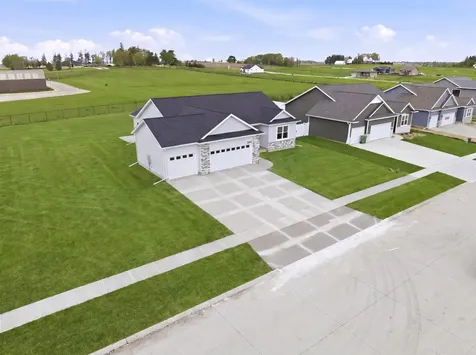 5768 Wall Street Waterloo IA 50701