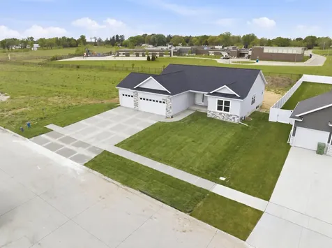 5768 Wall Street Waterloo IA 50701