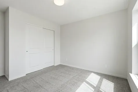 5752 Wall Street Waterloo IA 50701