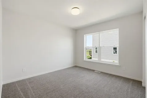 5752 Wall Street Waterloo IA 50701