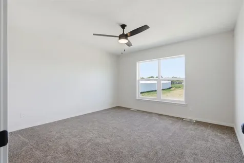 5752 Wall Street Waterloo IA 50701