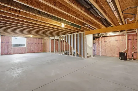 5752 Wall Street Waterloo IA 50701