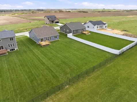 5752 Wall Street Waterloo IA 50701