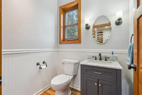 2425 Bishop Avenue Waverly IA 50677