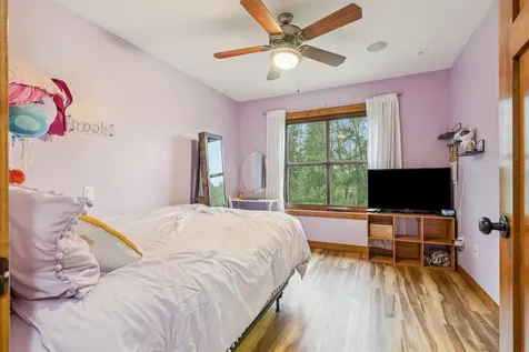 2425 Bishop Avenue Waverly IA 50677