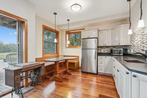 2425 Bishop Avenue Waverly IA 50677