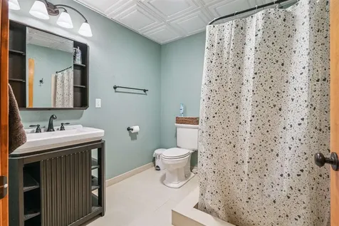 2425 Bishop Avenue Waverly IA 50677