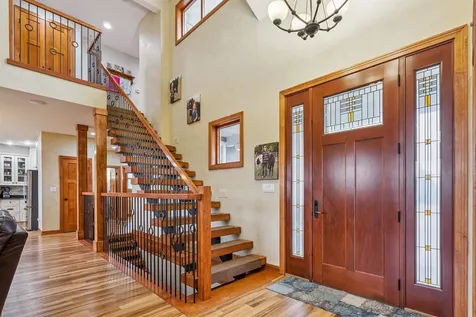 2425 Bishop Avenue Waverly IA 50677
