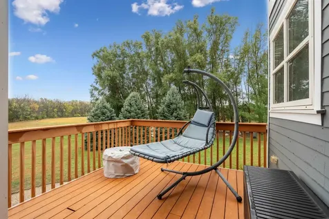 2425 Bishop Avenue Waverly IA 50677