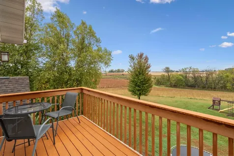 2425 Bishop Avenue Waverly IA 50677
