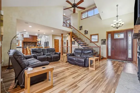 2425 Bishop Avenue Waverly IA 50677