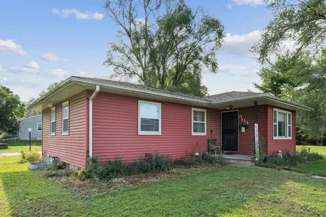 503 W Dale Street Waterloo IA 50703