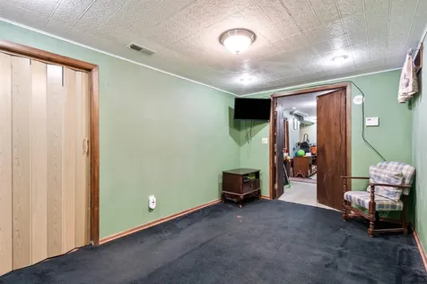 503 W Dale Street Waterloo IA 50703