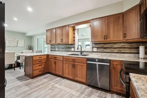 918 Colby Road Waterloo IA 50701