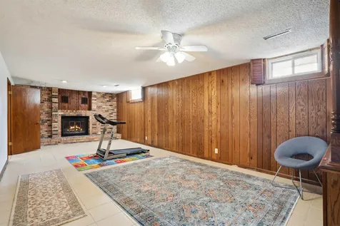 918 Colby Road Waterloo IA 50701