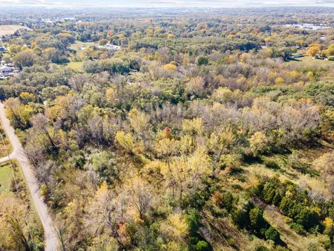 Maywood Avenue Waterloo IA 50707