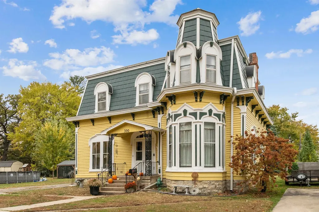 300 E Union Street Manchester IA 52057