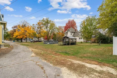 300 E Union Street Manchester IA 52057