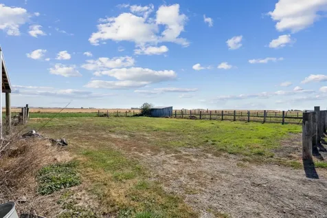 2554 Henley Avenue Independence IA 50644