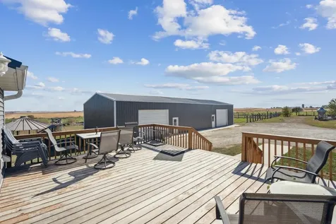 2554 Henley Avenue Independence IA 50644