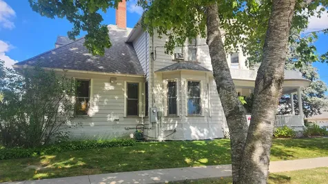 301 NW First Street Elkader IA 52043