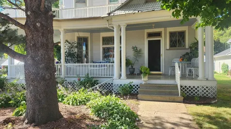 301 NW First Street Elkader IA 52043