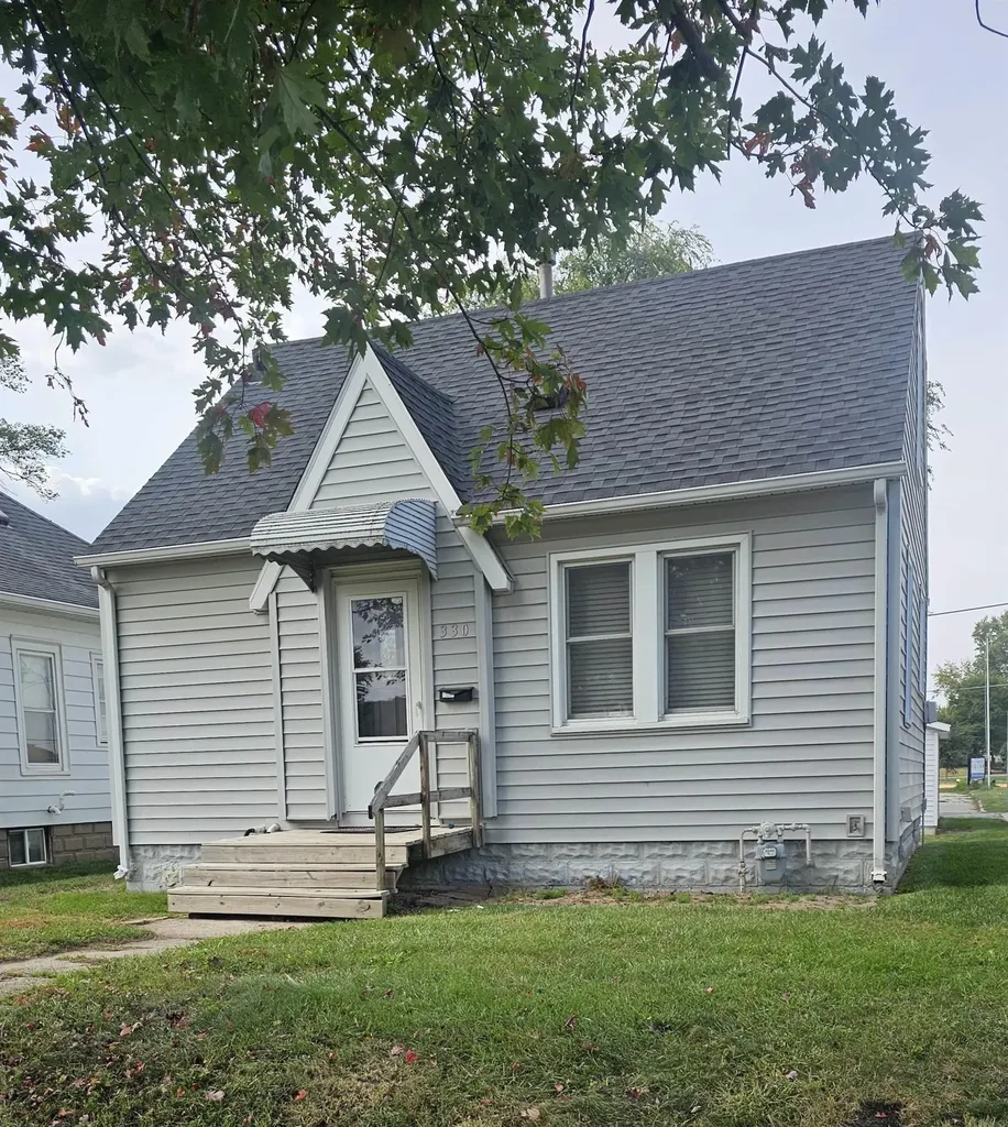 330 Black Hawk Road Waterloo IA 50701