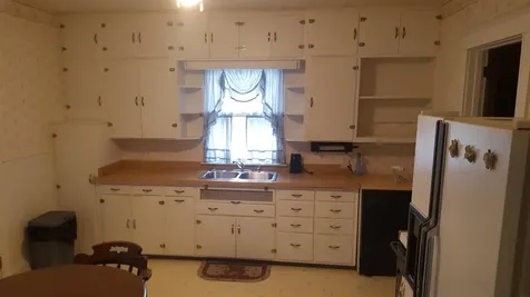 218 E Williams Street Postville IA 52162