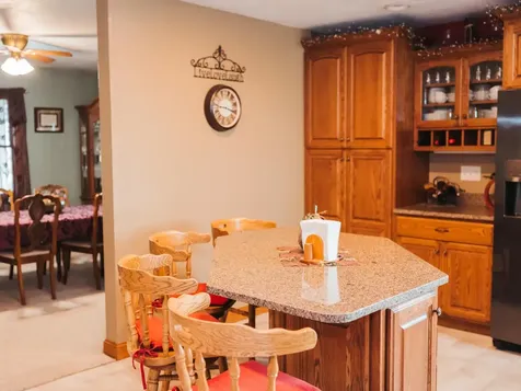 27455 Harbor Road Elkader IA 52043