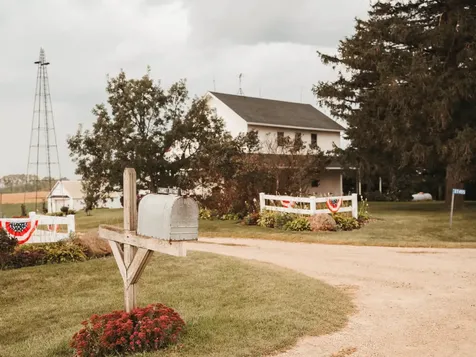 27455 Harbor Road Elkader IA 52043
