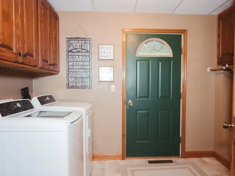 27455 Harbor Road Elkader IA 52043