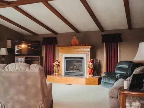27455 Harbor Road Elkader IA 52043