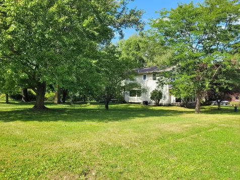 1108 3rd Street NE Oelwein IA 50662