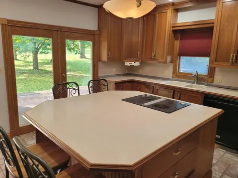 1108 3rd Street NE Oelwein IA 50662