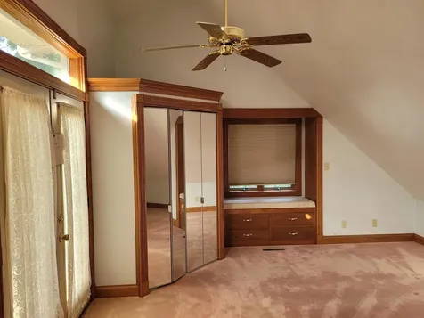 1108 3rd Street NE Oelwein IA 50662