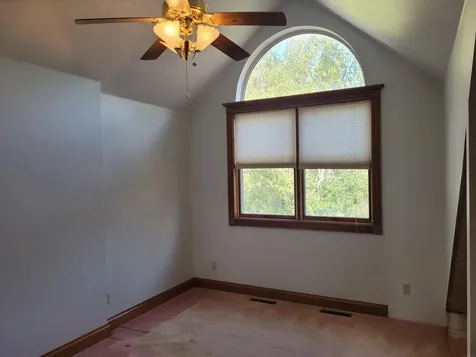 1108 3rd Street NE Oelwein IA 50662