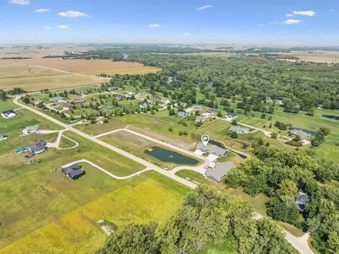 1789-8 Golf Course Boulevard Independence IA 50644
